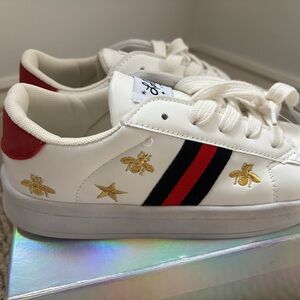 New Lola & the Boys Kids White Sneakers with Stripes, Stars and Bees